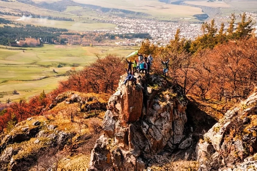 Hike to Mount Arjasar from Gargar