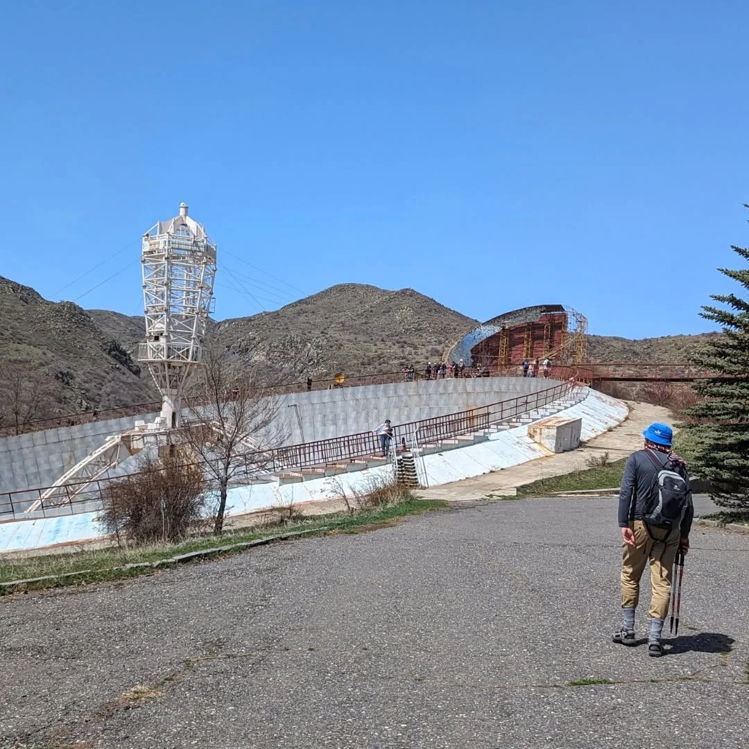 Քայլարշավ. Բյուրական, Օրգով, Տեղեր և Հերունու աստղադիտակ