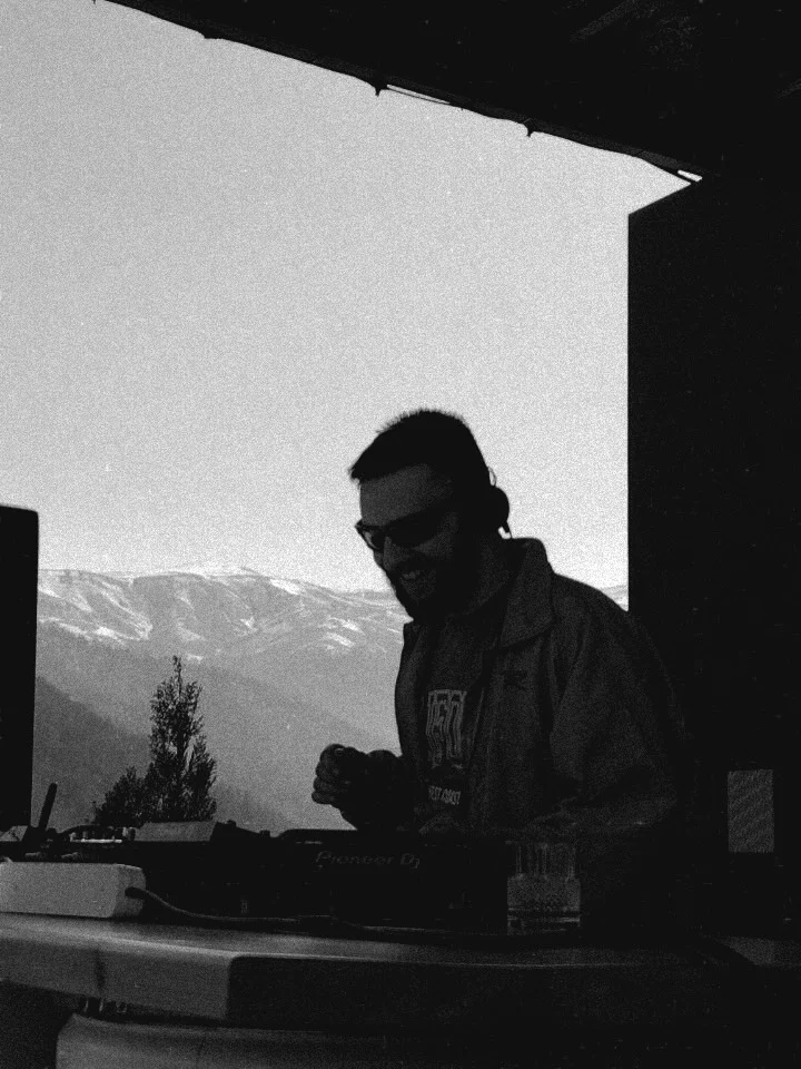 Needles & Groove: Pablo G