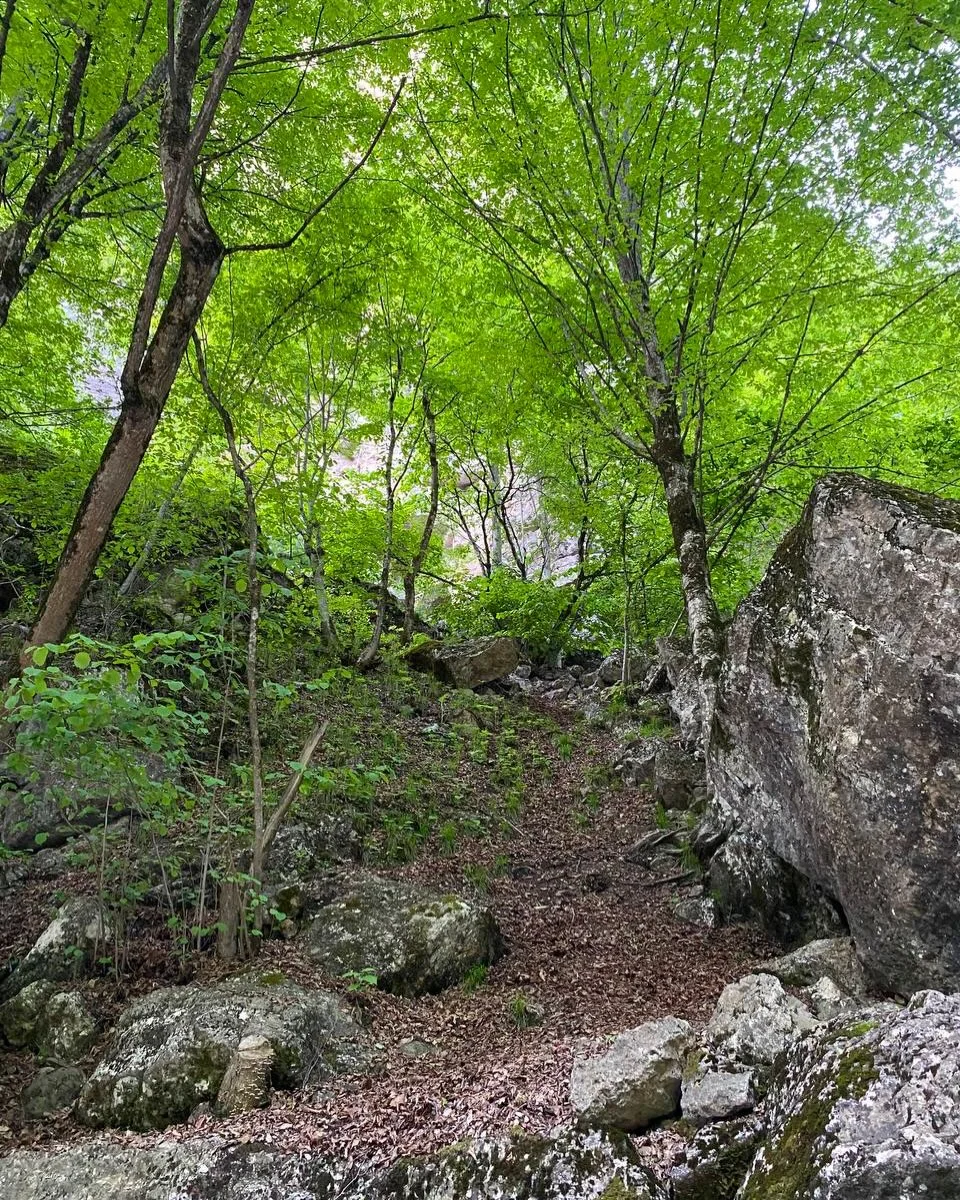Hike to Lastiver and Getahovit Waterfall