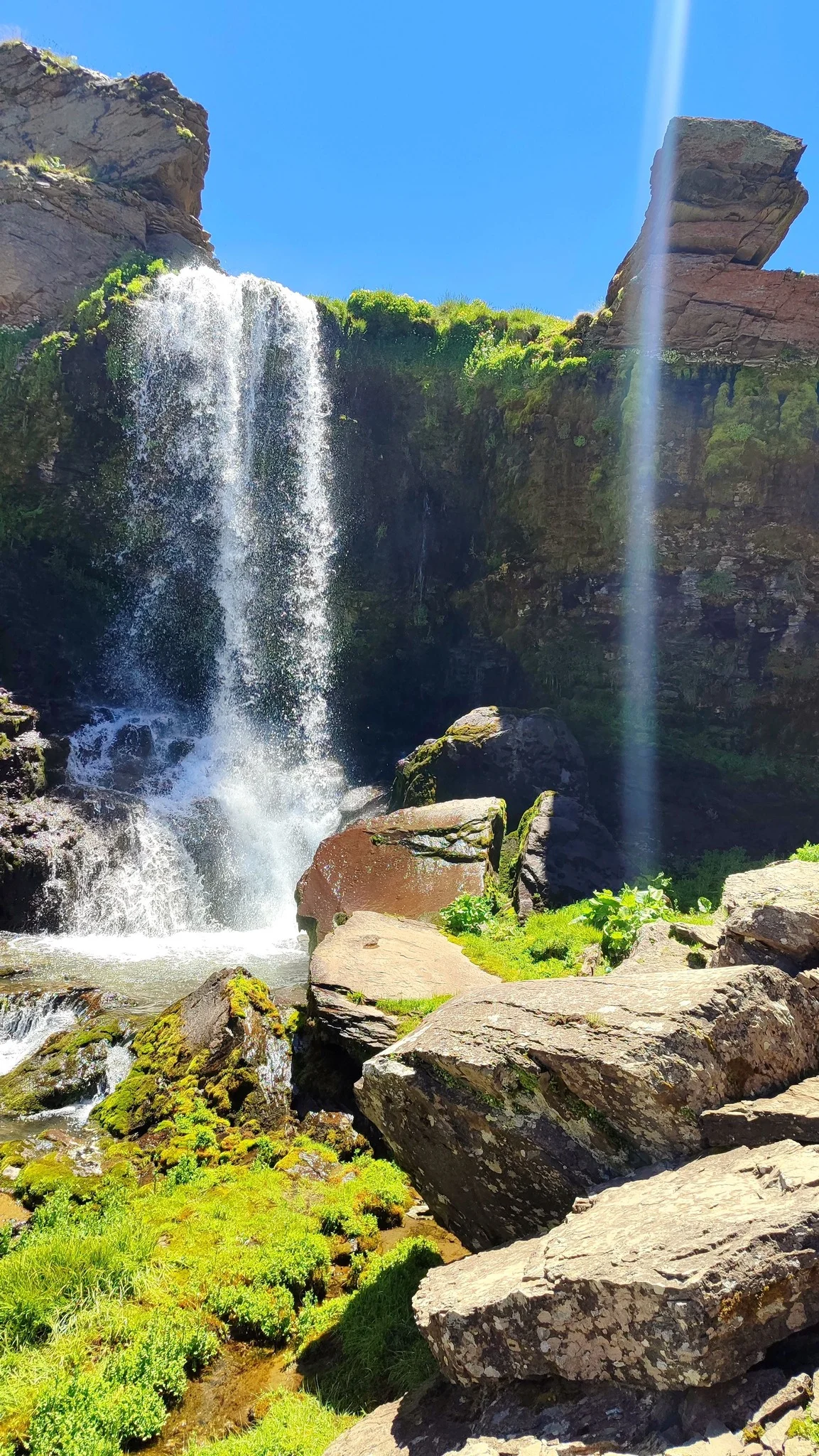 Mantash Waterfall and Harichavank