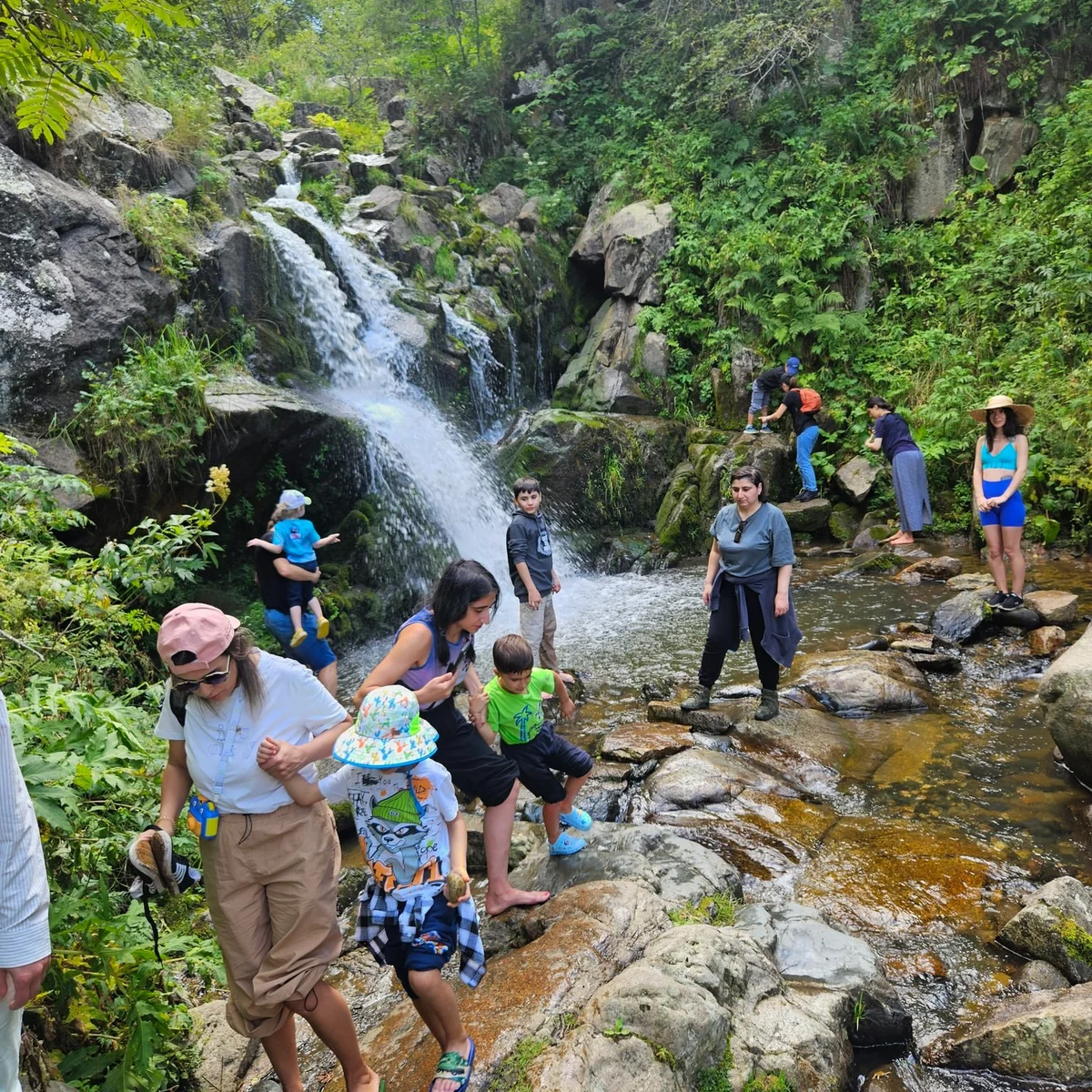 Kids Hike to Hanqavan Waterfall and Marmarik Reservoir