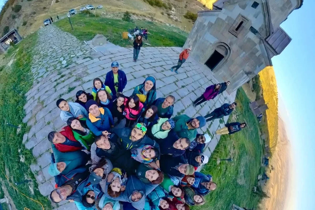 ՔԱՅԼԱՐՇԱՎ ԾԱՂԿԱՁՈՐԻՑ ՍՈԼԱԿ ՄԱՅՐԱՎԱՆՔ