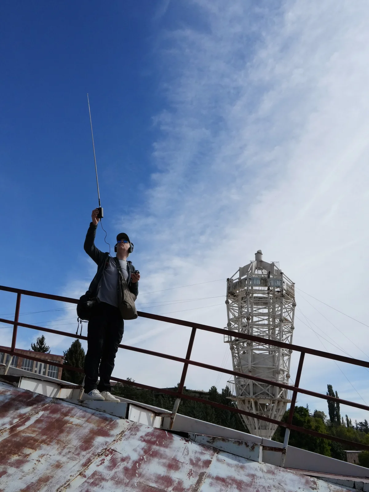 Առնաուտ Յակոբս. Humming the Ubique