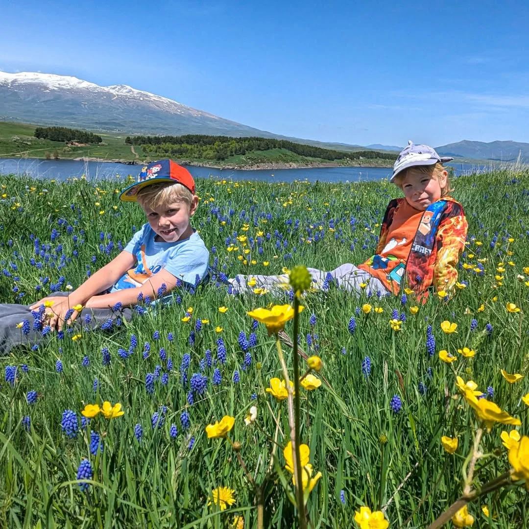 Kids hike to Aparan reservoir