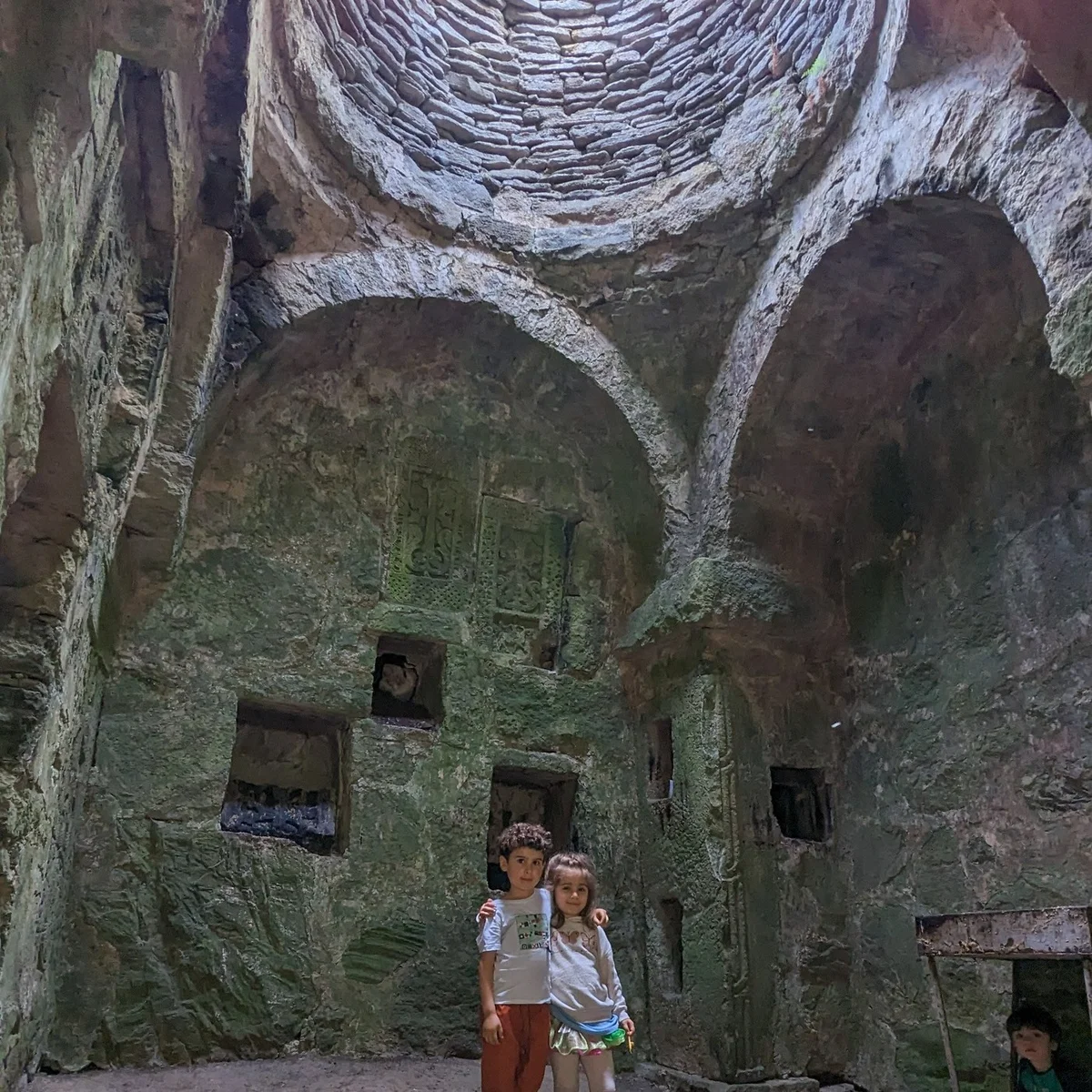Детский поход к монастырю Матосаванк (3–6 лет)