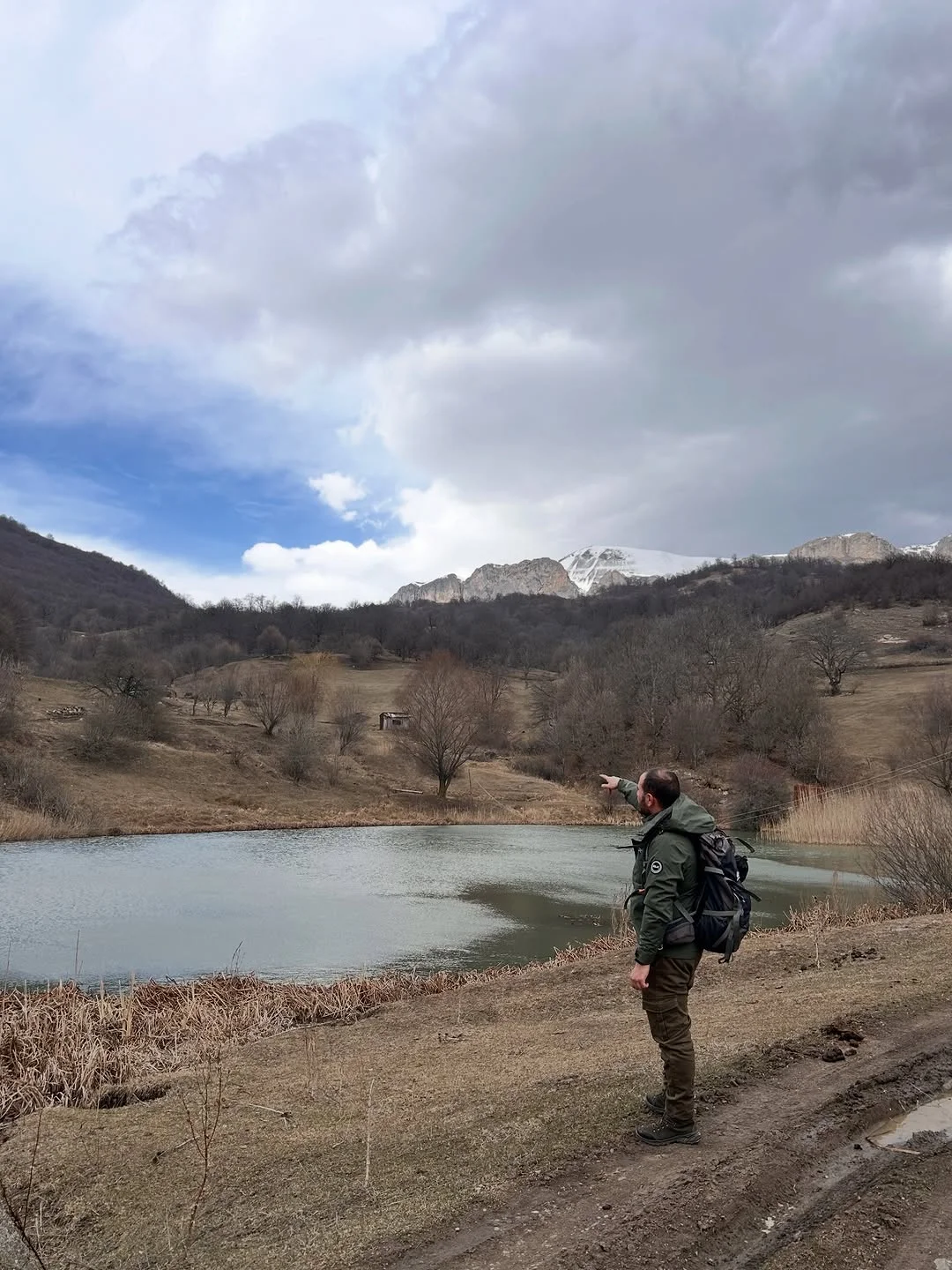 Արշավ Ապակեքար լեռ