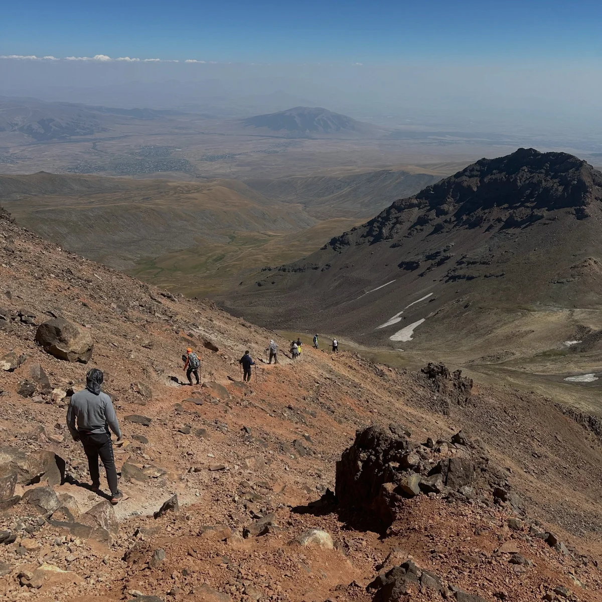 Արագածի 4 գագաթները մեկ օրում