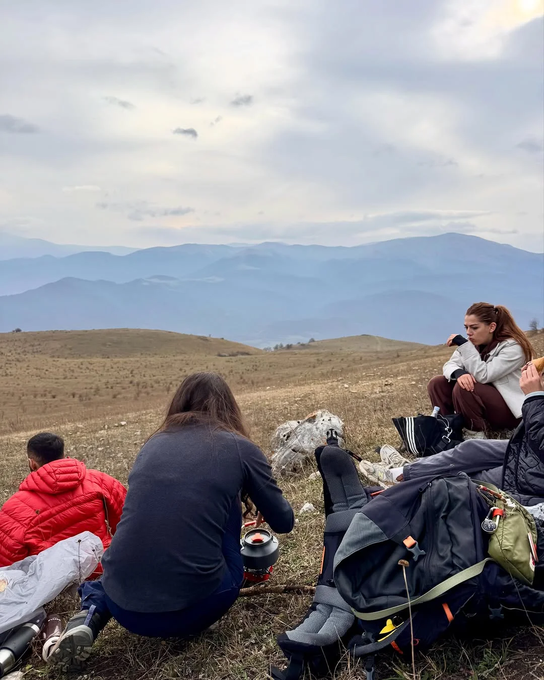Երեք բազեների արահետ