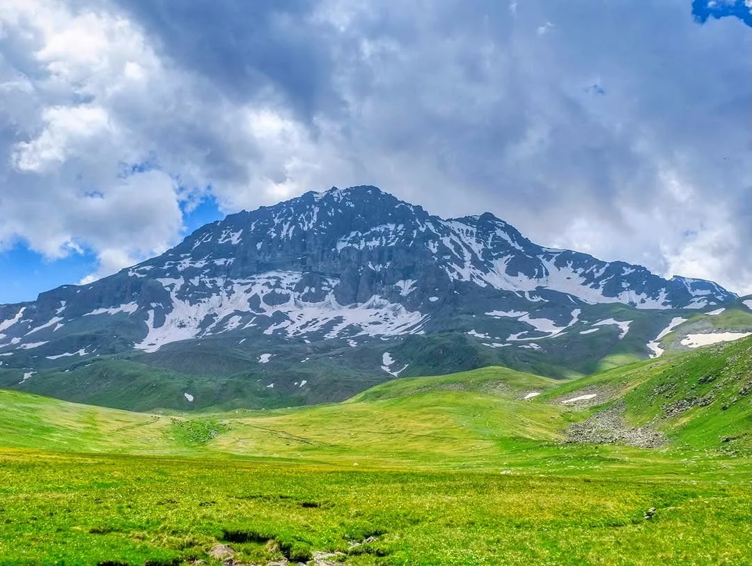 Hiking to Rapi Lake