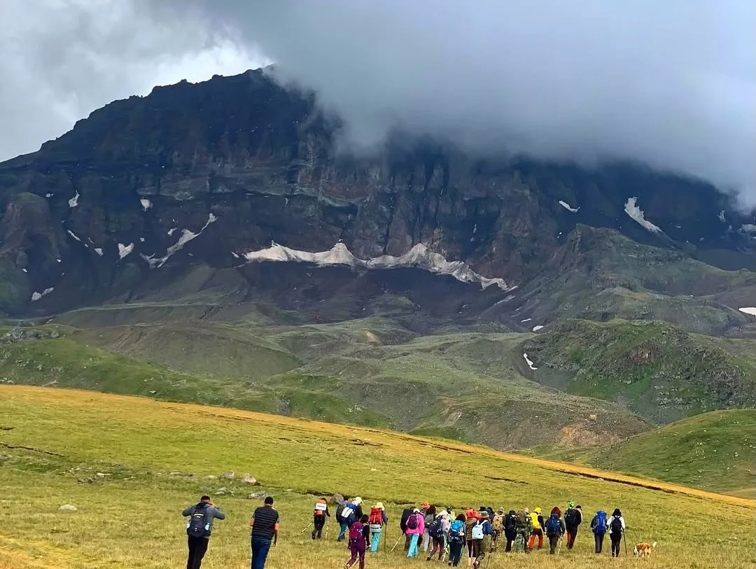 Hiking to Rapi Lake