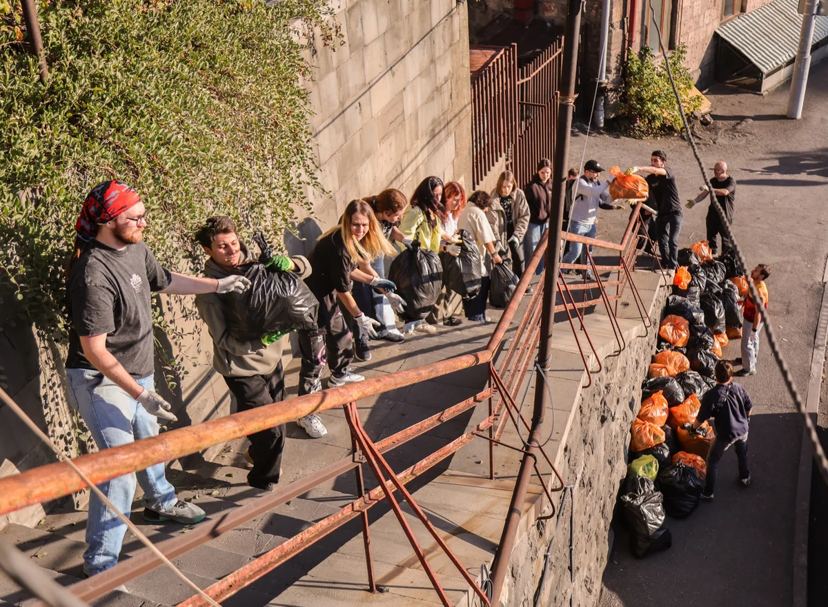Community Cleanup at the Old Cable Car Station