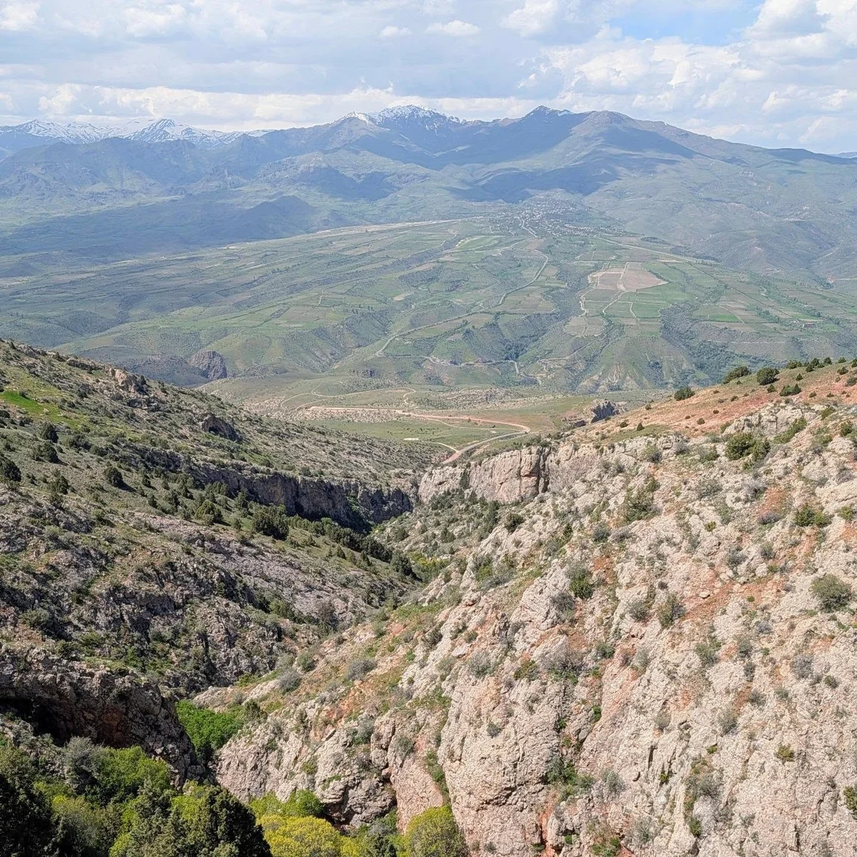 Hike from Mozrov to Noravank