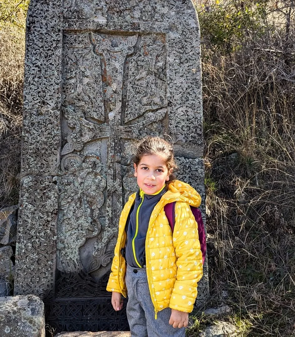 Kids Hike to Havuts Tar