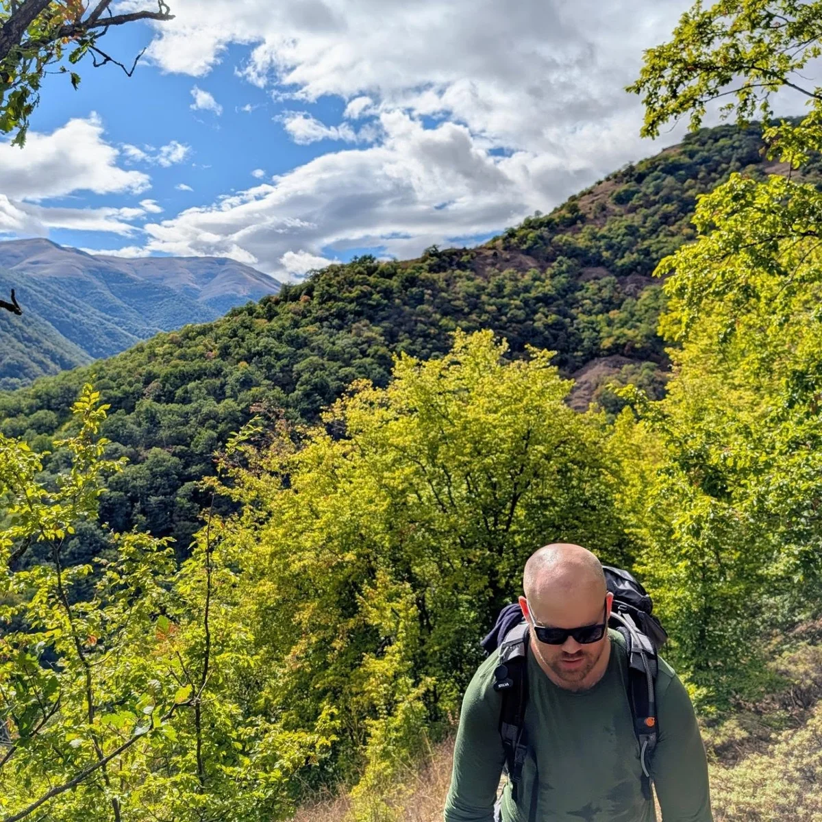 Hiking Around Khachardzan