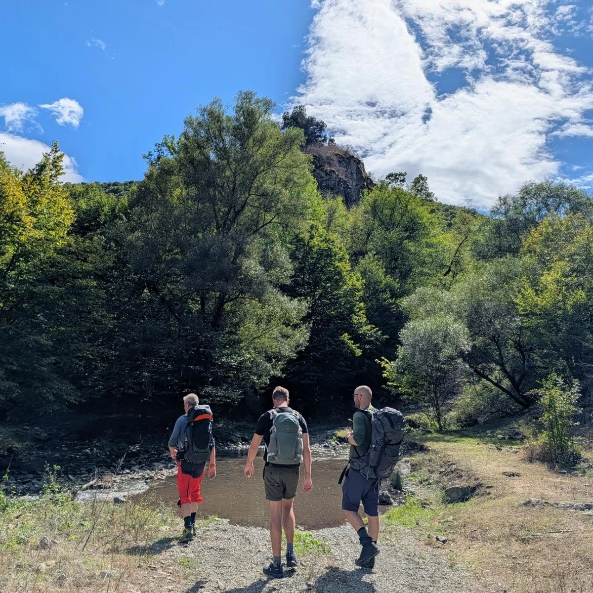 Hiking Around Khachardzan