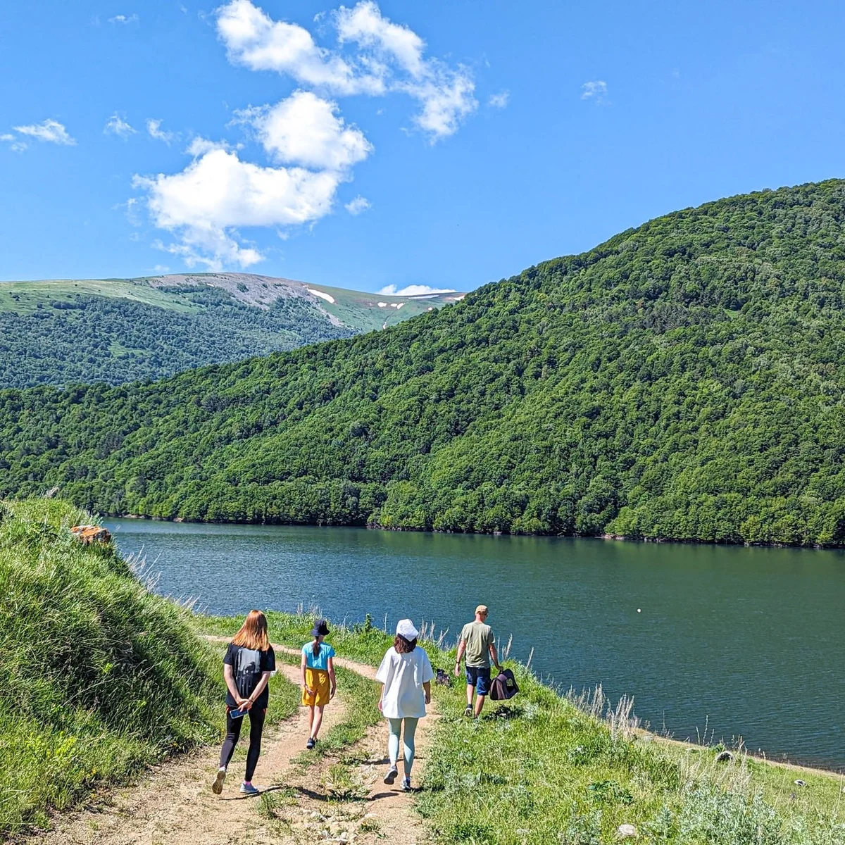 Kids Hike to Hanqavan Waterfall and Marmarik Reservoir