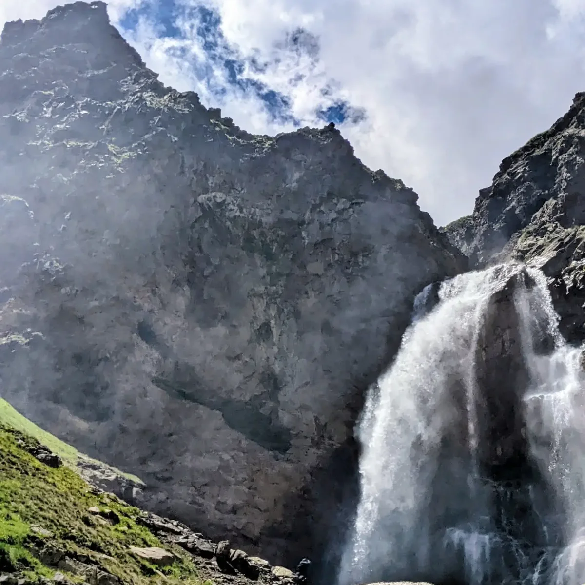 Hiking to Gegharot Waterfall