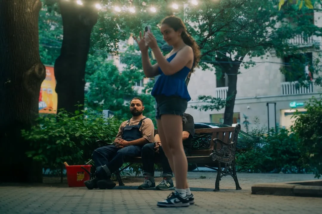 Ես դեռ այստեղ եմ